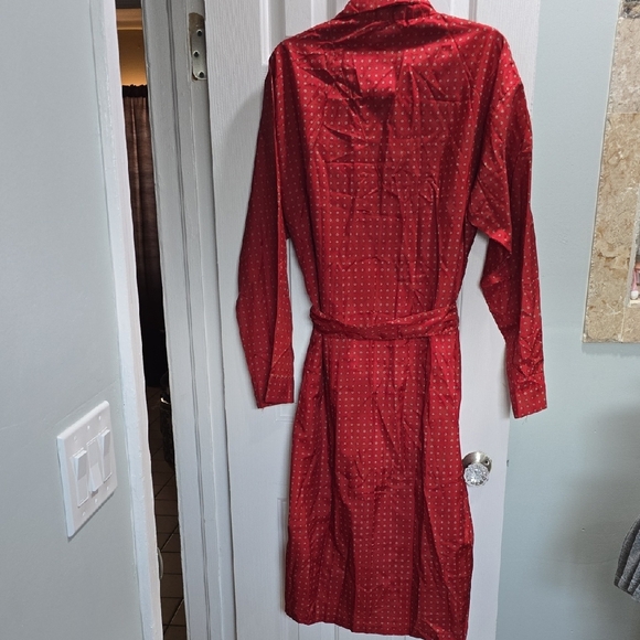 Vintage Red Robe - Picture 12 of 12